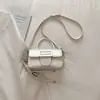 Bolso Cruzado Versátil Estilo Ins para Mujer, Nuevo y Moderno de Moda Primavera 2026, Bolso Cuadrado Pequeño Coreano con Acabado de Alta Gama, Bolso de Mano