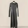 Vestido de Punto con Capucha Larga de Manga Larga Estilo Francés Suave para Mujer, Otoño e Invierno 2025, Vestido Largo Ajustado y Elegante