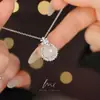 Flor de Diamante Completo Nuevo Chinoiserie Colgante de Calcedonia Hielo Blanco Collar de Plata de Ley S925 Lujo Accesible Elegante Cadena para la Clavícula Regalo de Vacaciones