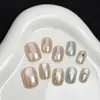 Uñas postizas de lunares azules electrochapadas, uñas postizas prefabricadas de ojo de gato con cuentas de vidrio color rubor, uñas postizas con un toque de alta gama