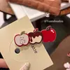 Lindo Clip para el Cabello de Manzana de Dibujos Animados Estilo Femenino Otoño e Invierno Pinza de Pico de Pato para Flequillo y Accesorios para el Cabello Lateral