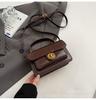 Bolsa Feminina 2026 Nova Tendência High-End Moda Retrô Versátil Bolsa Transversal Outono e Inverno Pequena Bolsa de Mão Pequena Bolsa Quadrada