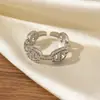 Anillo de Corona de Circonita Estilo Europeo y Americano Transfronterizo, Diseño de Moneda de Cobre Hueca de Lujo Ligero con Circonita, Anillo Abierto Ajustable