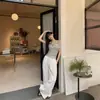 Camiseta de Rayas con Hombros Descubiertos y Cuello Asimétrico de Manga Corta para Mujer, Estilo Chica Picante de Gran Venta, Nuevo Modelo de Verano, Top Adelgazante y Elegante
