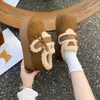 Novos sapatos de algodão confortáveis e versáteis, casuais e modernos, quentes, que aumentam a altura, com sola grossa, fofos, estilo plataforma Boken 2026, forrados com fleece