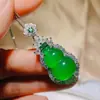 Colgante de Calcedonia de Ágata Natural con Forma de Calabaza y Diamantes, Colgante de Calcedonia, Collar de Calabaza de Ágata Verde Yang, Estilo de Moda