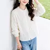 Camisa blanca bordada estilo francés para mujer, manga larga para otoño, cuello redondo con volantes, mangas abullonadas, corte holgado, adelgazante, top elegante