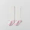 Amazon Calcetines Altos para Bebé Recién Nacido Calcetines para Bebé con Puño Suelto Calcetines Largos con Cordones Calcetines Antideslizantes con Recubrimiento de Puntos