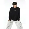 Sudadera con capucha de manga larga, panel irregular desconstruido, remaches, cuello redondo, minimalista, para primavera y otoño, top T versátil de color liso para hombre