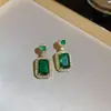 Pendientes de Disco Fruncido Exagerados de Aguja de Plata Europeos y Americanos Pendientes de Lujo Ligero de Gama Alta Pendientes Versátiles de Moda para Viajeros para Mujer