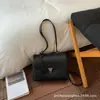 Bolso Transfronterizo Nuevo Temperamento Bolso de Hombro para Mujer Bolso Clásico de Temperamento para Mujer Bolso de Hombro Único con Hebilla de Cierre de Sentido de Gama Alta de Nicho