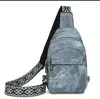 Bolso de pecho de moda retro para mujer, bolso pequeño con nuevo diseño, bolso cruzado de moda estilo ins, bolso de hombro cruzado versátil para mujer