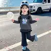 Conjunto de Camiseta con Elefante Lindo Estilo Coreano Otoño 2026 para Niñas, Chaleco Exterior, Cubre Pañal para Bebés, Pantalones Largos Ligeramente Acampanados