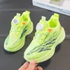 Sapatos para Meninos 2026 Primavera Novidades Infantis Solado Macio Antiderrapante Tênis de Corrida Treinamento Esportes Tênis de Basquete Fivela Rotativa Meninos