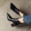 Botas de Bico Fino Estilo Francês para Mulheres 2025 Outono e Inverno Nova Moda Salto Grosso Botas Slim Forradas com Lã Botas Curtas Populares