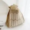 Ins Celebridade da Internet Nova Bolsa de Tricô Estilo Animal Fofo Bolsa Colete Bolsa Feminina Estilo Japonês e Coreano Versátil Bolsa de Tricô para Exterior