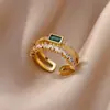 Europa y Estados Unidos transfronterizo exquisito anillo de flor con incrustaciones de circón verde para mujer 2025 nuevo anillo retro de alta calidad al por mayor