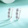 Pendiente de aro de plata de ley s925 transfronterizo con fila de perforaciones Mosan, hebilla de oreja con piedra de perforación de fila única japonesa y coreana, pendientes de nicho, temperamento simple, versátiles