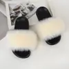 Novas Chinelos da Moda Transfronteiriços Chinelos de Pelúcia Moda Feminina Verão Chinelos de Pelo Sintético Sapatos de Praia de Pelo Sintético de Raposa