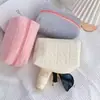 1 pieza Bolsa de almacenamiento de cosméticos de piel sintética sólida para mujer con cremallera Organizador de maquillaje Bolso Estuche de papelería para lápices Estuche de viaje para maquillaje Artículos de tocador
