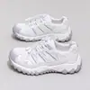 Zapatillas de malla con suela gruesa para mujer, nueva colección primavera/otoño 2026, estilo popular, transpirables, con suela blanda, adecuadas para actividades al aire libre, senderismo y deportes