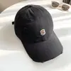 Boné de Baseball com Letra para Mulheres com Aba Larga, Faz o Rosto Parecer Menor, Boné Azul Bico de Pato, Chapéu Versátil de Topo Macio Estilo Coreano