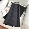 Cinturilla de color contrastante, bordado exquisito, nuevo diseño de otoño de cintura alta adelgazante en línea A, falda bodycon plisada para mujer