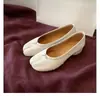 Versión de Piel de Oveja~Zapatos de Tacón de Cerdo con Punta Dividida Plisada para Mujer, Zapatos Planos Slip-On de Tacón de Cerdo, Zapatos Bailarinas Mary Jane