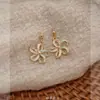Brincos de Flores Coloridas Super Fada Presilhas de Orelha Femininas Novos Brincos de Verão Brincos de Luxo Acessível Elegantes High-End Versáteis