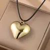 Aliexpress Nuevo Producto Más Vendido Colgante con Forma de Corazón de Resina Estilo Europeo y Americano Personalizado Accesorios de Collar con Forma de Corazón Dorados y Plateados para Mujeres