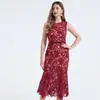 Toma Real de un Vestido de Sirena sin Mangas con Cintura Ceñida, Hueco de Encaje Soluble en Agua Tridimensional Muy Adornado, Vestido de Cintura Alta Ajustado