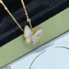 Collar Seiko Edición V Oro Cuatro Perlas Mariposa Nácar Blanco Natural para Mujer Cadena de Clavícula Mariposa Oro Rosa 18K Tallado Fino