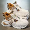 Zapatos de Hombre de Caña Alta Otoño Versátiles Deportivos Casual Superficie de Cuero Running Estudiante Suela Gruesa que Aumenta la Altura Blancos Viejos Papá Zapatos de Moda Hombre