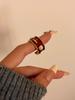 Anillo de Saturno con diseño de Rey Antiguo Medio, versión ancha, esmalte blanco, fritilaria, personalidad punk, pareja