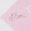 Pendientes Huecos Deslustrados con Forma de Corazón de Amor Mini Exquisitos para Chica Japonesa y Coreana Corazón Lindo Pendientes Versátiles Pendientes de Corazón de Melocotón