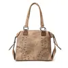 Bolsa de Mão Moda Transfronteiriça Retrô com Rebites Feminina 2026 Nova Moda Bolsa de Ombro Único Tote Simples de Grande Capacidade