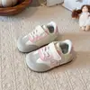 Zapatos de Forrest Gump para niños, colección primavera/otoño 2026, zapatos casuales de suela blanda para niñas, zapatillas blancas versátiles estilo coreano, zapatos deportivos para niños pequeños y niños pequeños