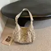 Bolsa transversal de veludo da moda estilo coreano, nova coleção outono 2026, bolsa de ombro casual e estilosa, grande capacidade, bolsa tote com padrão de estrelas