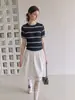 Diseño estilo francés, nicho, top corto de punto a rayas de seda helada para mujer, camiseta de manga corta de verano para mujeres petite