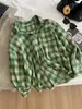 Camisa a Cuadros Cepillada Verde Hierba Blanqueadora Retro para Mujer Corte Holgado Otoño/Invierno Algodón Puro Estilo Artístico Cardigan con Solapa