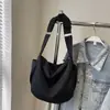 Bolsa de Ombro Única de Grande Capacidade de Alto Valor Estilo Novo Outono 2026 Tendência Simples Casual Elegante Moda Bolsa Tote Transversal