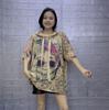 Camiseta de Tricô de Seda Gelada com Manga Curta Estampada com Strass Quente Feminina Verão 2024 Nova Blusa Solta com Capuz Tendência Ins