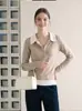 Elegante suéter de malha azul marinho com gola polo de cor contrastante para mulheres, primavera e outono, casual e estiloso, camada base macia e aconchegante 9208