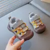 Zapatos para caminar para bebés de 1 a 3 años, malla transpirable, zapatos casuales para niños, zapatos de interior anti-pateaduras para niñas, disponibles para venta al por mayor