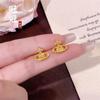 Pendientes Cuadrados de Zirconia Dorada Cepillada Antiguos para Mujer, Pendientes de Saturno con Incrustaciones de Diamantes, Aliento de Bebé y Pluma de Ángel Modernos y Exquisitos