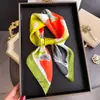 Bufanda Estampada Estilo Coreano con Bloques de Color de Seda Sintética, Chal de Alta Gama, Bufanda para el Cuello con Protección Solar, Pañuelo Cuadrado Pequeño, Pañuelo para la Cabeza, Bufanda para Mujer
