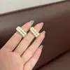 Estilo Francês, Gentil e Doce, Brincos Trançados em Forma de C, Senso de Design, Luxo Acessível, Estilo Quente e Brincos Exquisitos