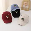 Novo chapéu de sol de outono, boné de beisebol fofo de urso estilo coreano, boné infantil transfronteiriço, boné para menino de 3 anos