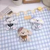 Chaveiro de Pelúcia de Cachorro de Óculos Pingente para Mochila de Estudante Pingente de Bolsa de Boneca Cartoon Decoração de Roupa