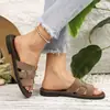 Falda combinada con sandalias casuales para mujer, ropa de verano para exteriores, sandalias de vacaciones estilo francés, nuevas zapatillas planas versátiles 2026